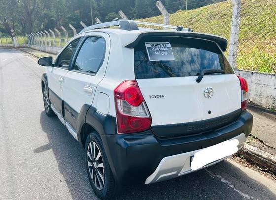 TOYOTA ETIOS 1.5 XS 16V FLEX 4P MANUAL TOYOTA ETIOS 1.5 XS 16V FLEX 4P MANUAL